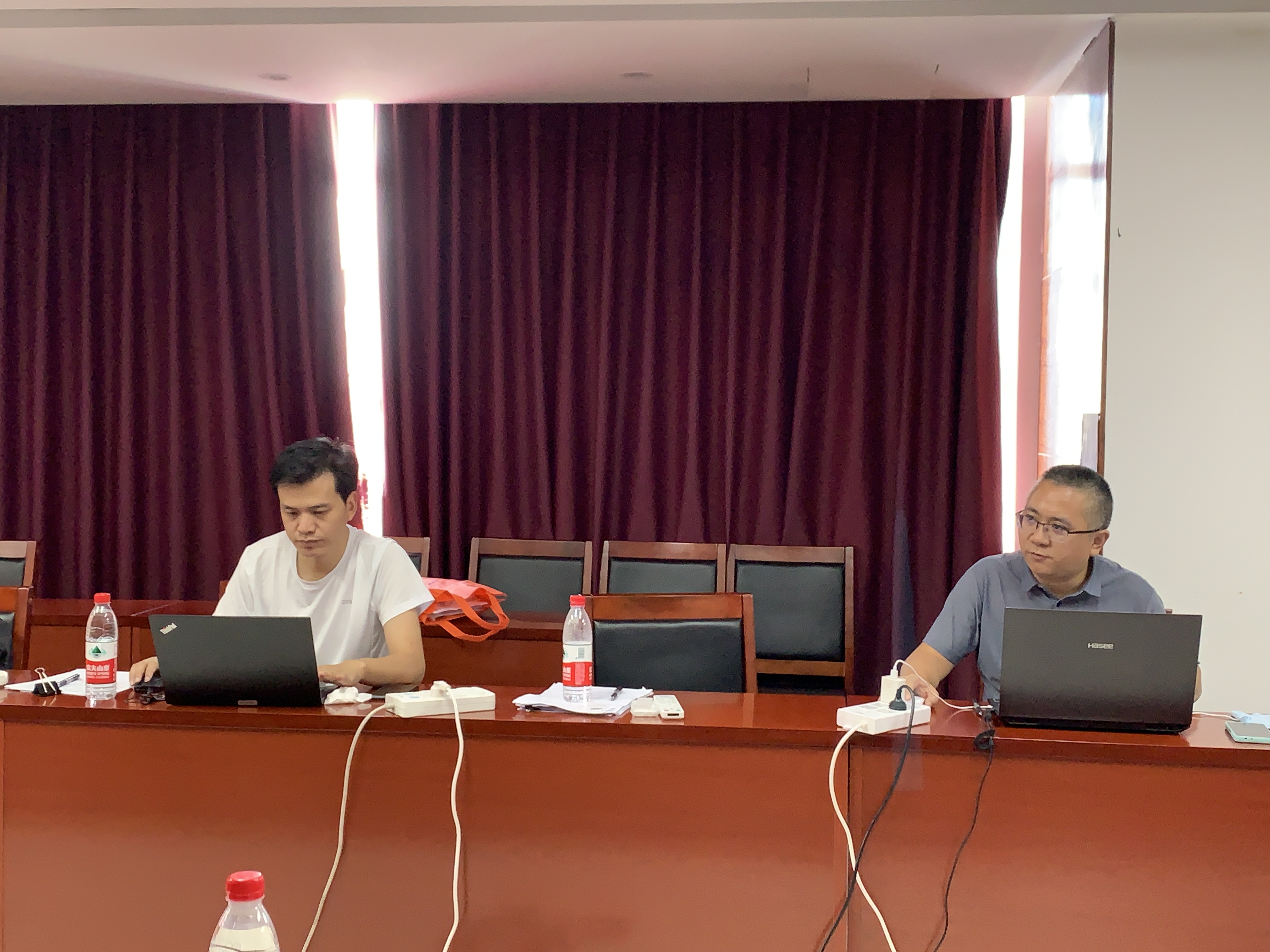 祝賀公司順利通過環(huán)境管理、職業(yè)健康安全管理體系再認證現(xiàn)場審核(圖1)